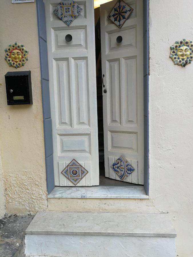 Casa Vacanze Il Girasole Caltagirone Exterior foto